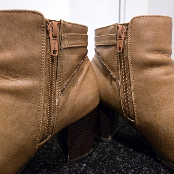 Axes Femme Lolita Scalloped Brown Ankle Booties - Size L, US8 - Picture 7 of 7